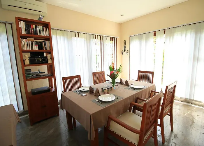 Caron Pangeragoan Aparthotel *