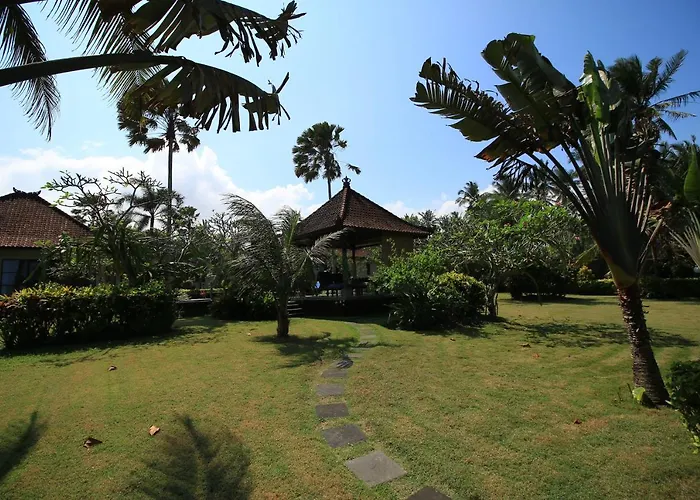 Caron Pangeragoan Aparthotel Balian